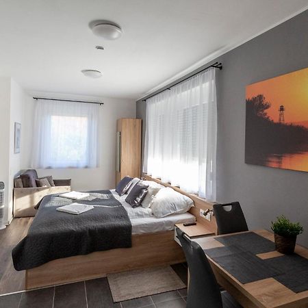 Horvath Apartman Fertod Luaran gambar