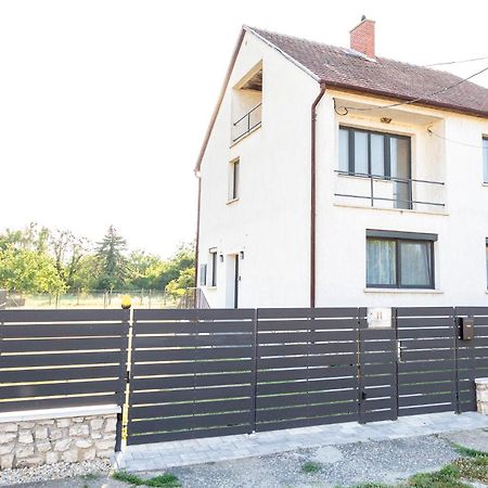 Horvath Apartman Fertod Luaran gambar