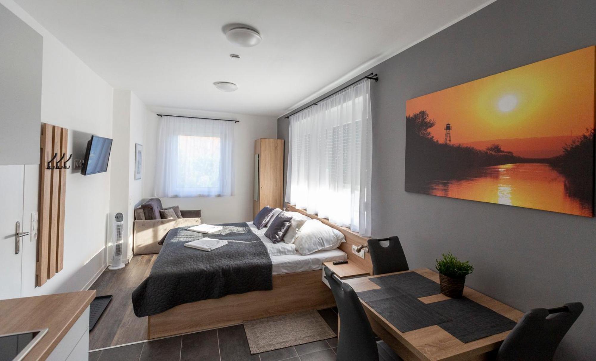Horvath Apartman Fertod Luaran gambar