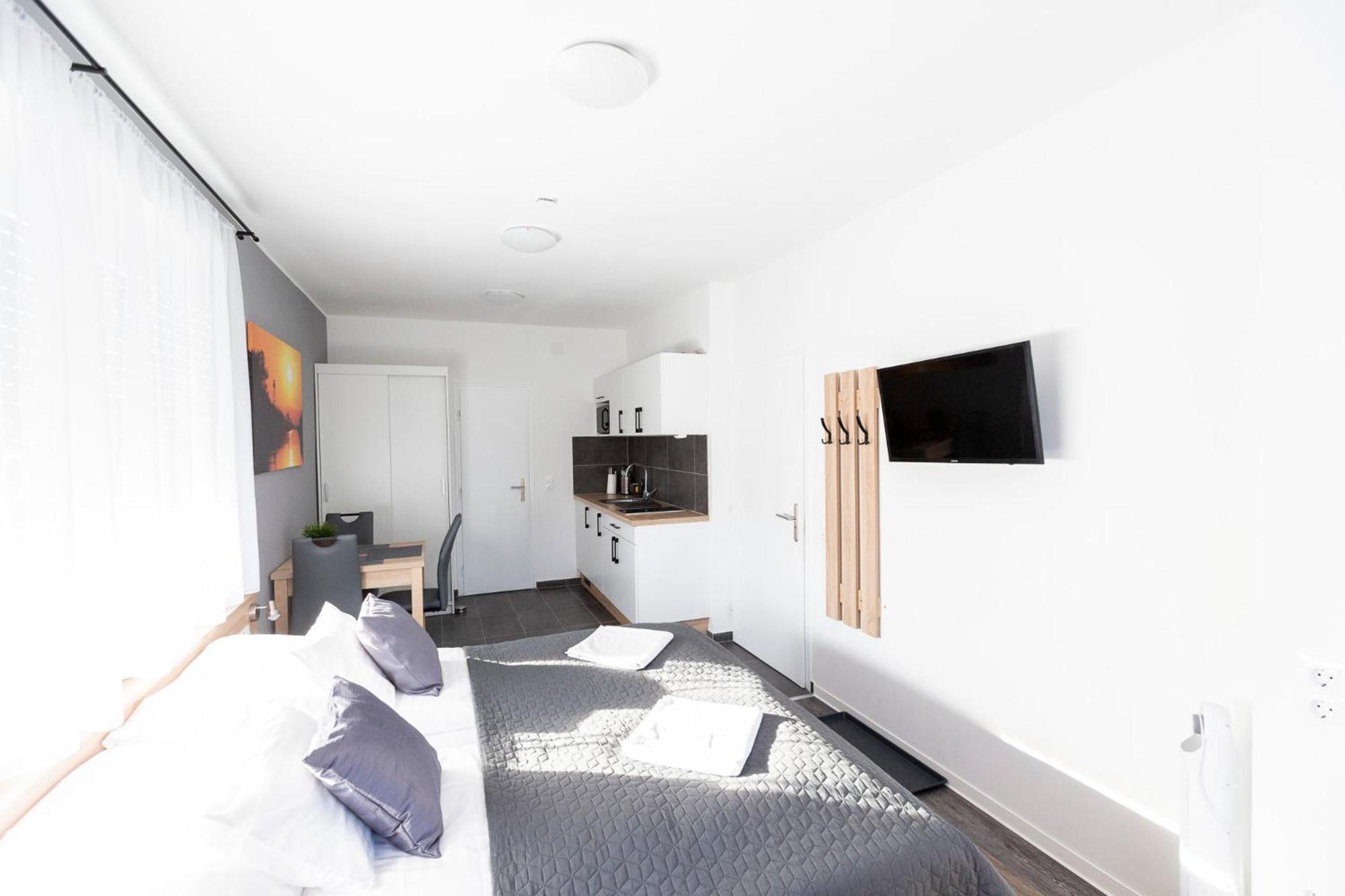 Horvath Apartman Fertod Luaran gambar