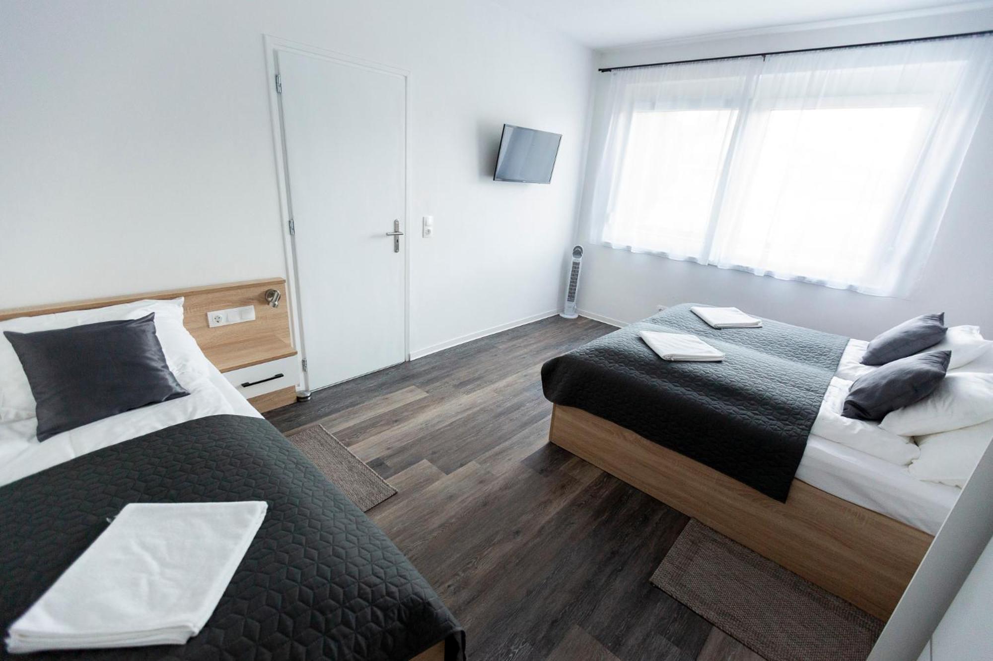 Horvath Apartman Fertod Luaran gambar